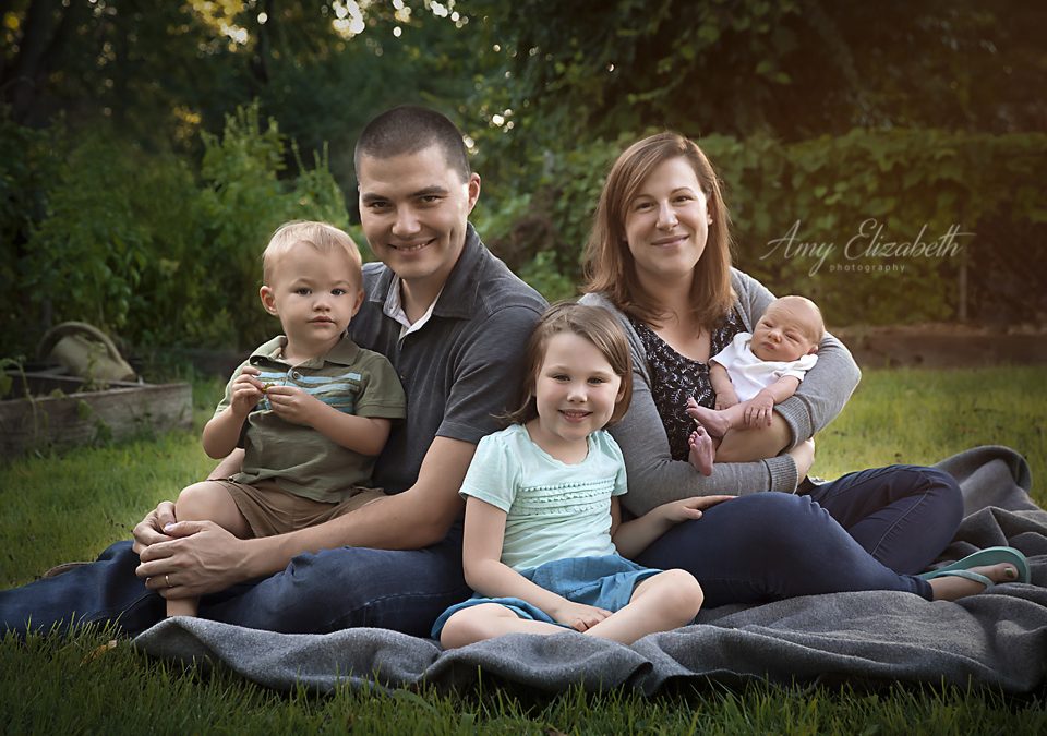 Family Backyard Session, Introducing Newborn Brother – St Louis Missouri