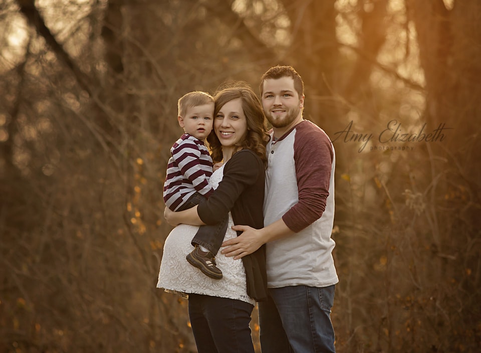 maternity session mom dad
