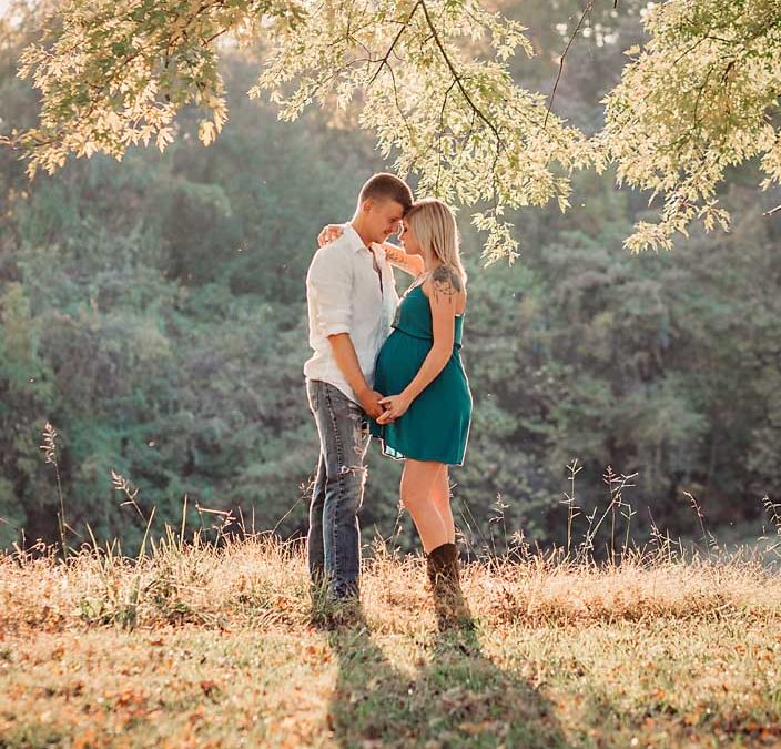 Ashlie and Mitchell’s Engagment Session – St. Louis Photographer