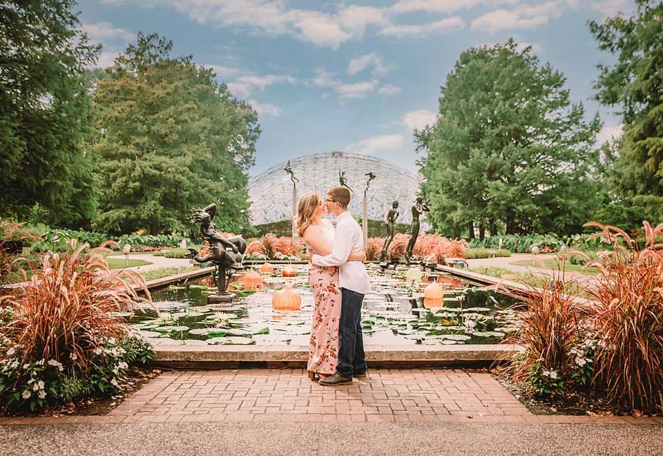 Botanical Gardens Engagment Session – St. Louis Photographer